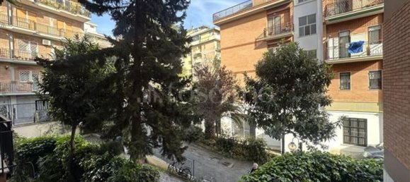 5 rooms Apartment in Rome, Italy No. 181962 20
