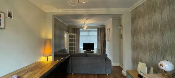 3 bedrooms House in Oldham, United Kingdom No. 2094 4