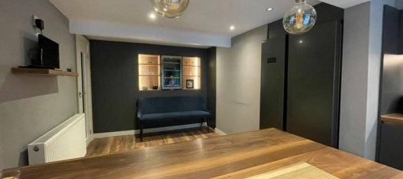 3 bedrooms House in Oldham, United Kingdom No. 2094 3