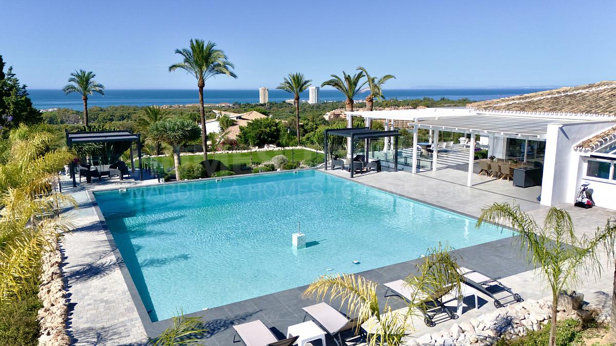 7 bedrooms Villa in Marbella, Spain No. 268476