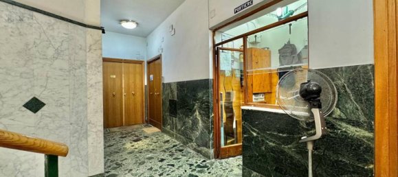 2 rooms Apartment in Naples, Italy No. 30939 14