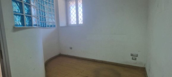 130m² Commercial property in Pozzuoli, Italy No. 344346 12