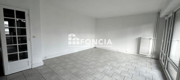 2 Schlafzimmer Wohnung in Tours, France, Nr. 40475 5