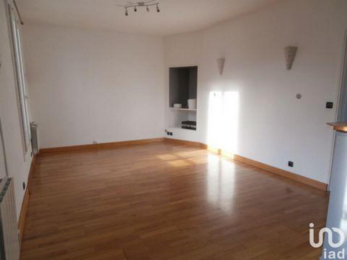 Condominio de 2 dormitorios en Montsoult, France No. 14030