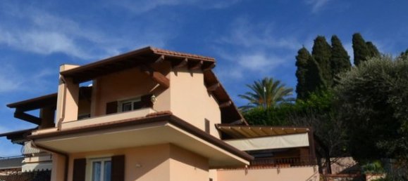 5 rooms Apartment in Bordighera, Italy No. 188923 11