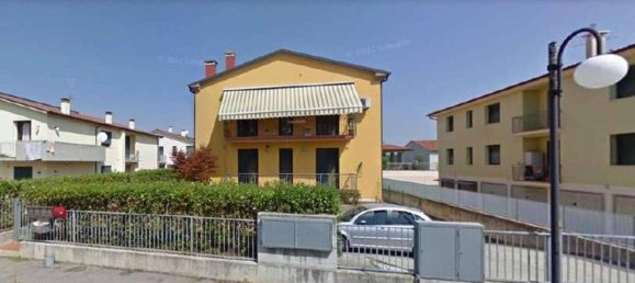 3 rooms Apartment in Sarego, Italy No. 208241 2