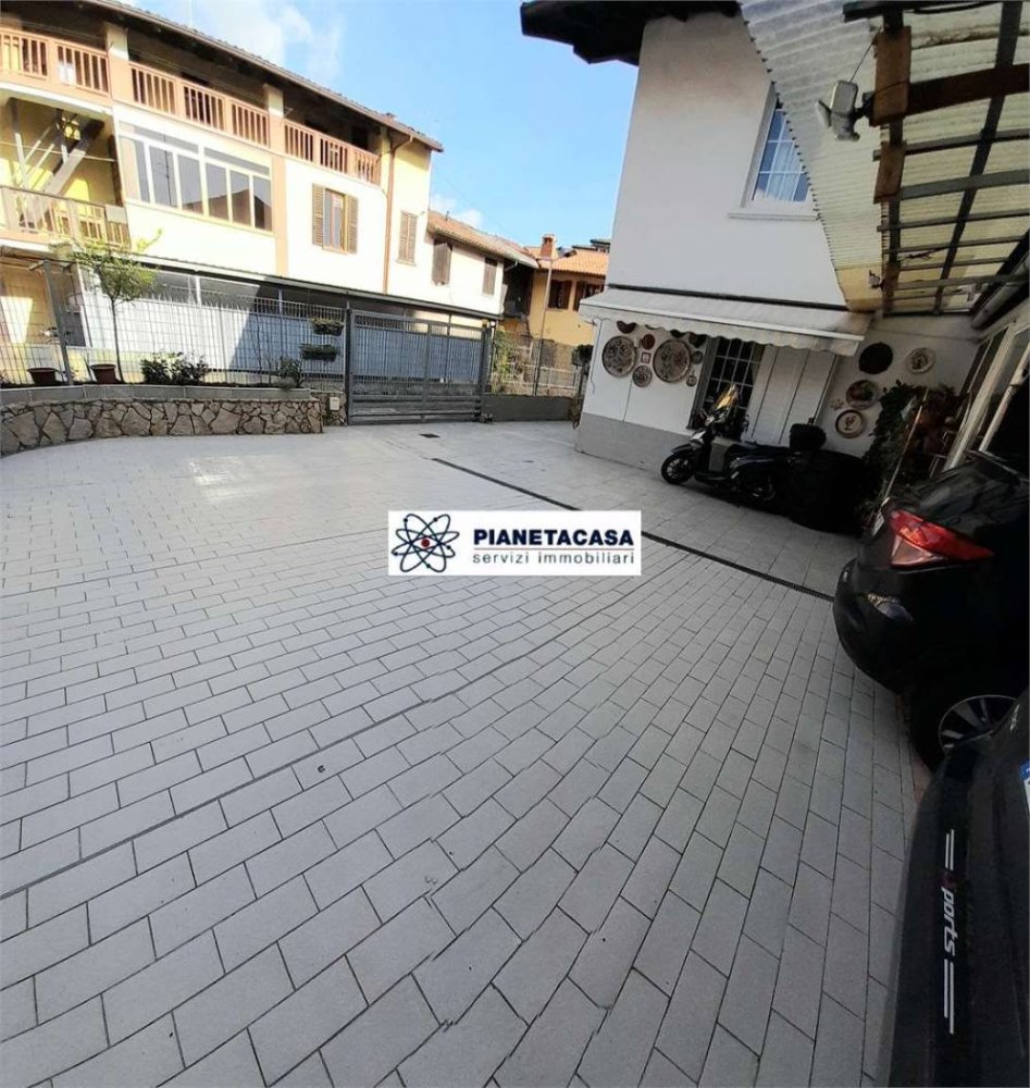 3 chambres Villa à Azzano San Paolo, Italy No. 15227