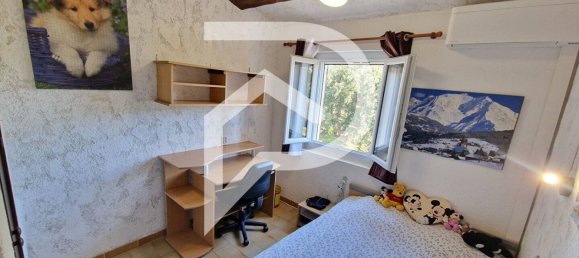 4 bedrooms Villa in Carros, France No. 320039 14