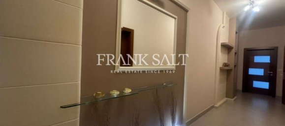 3 bedrooms Apartment in Gharb, Malta No. 6120 3