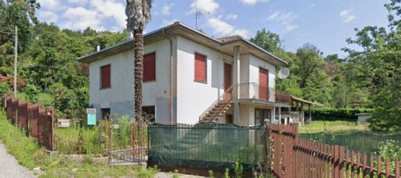 2غرفة فيلا في Vergiate, Italy رقم 185111 45