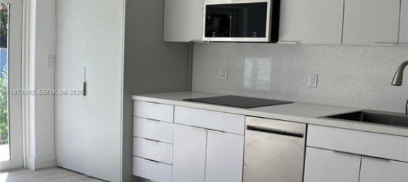 2 chambres appartement à louer à Miami, Miami-Dade, Florida, USA № 615751 6