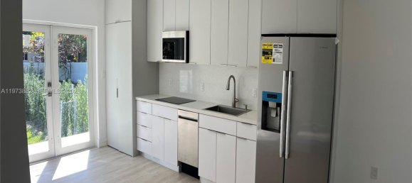 2 chambres appartement à louer à Miami, Miami-Dade, Florida, USA № 615751 8