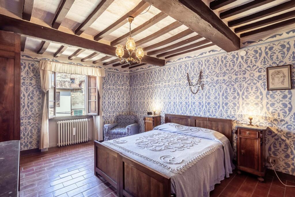 3 bedrooms Apartment in Cetona, Italy No. 57795