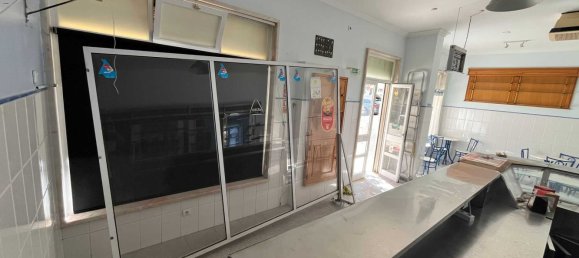 40m² Commercial property in Rio de Mouro, Portugal No. 277132 6