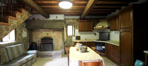 Studio in Montecatini Val di Cecina, Italy No. 226 6