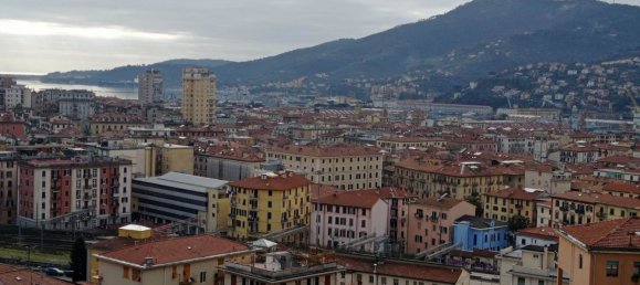 5 rooms Apartment in La Spezia, Italy No. 229754 9