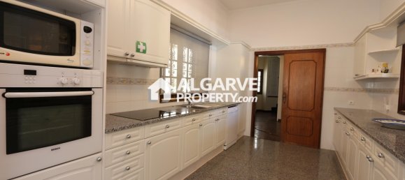 4 غرف نوم فيلا في Quarteira, Portugal رقم 107007 37