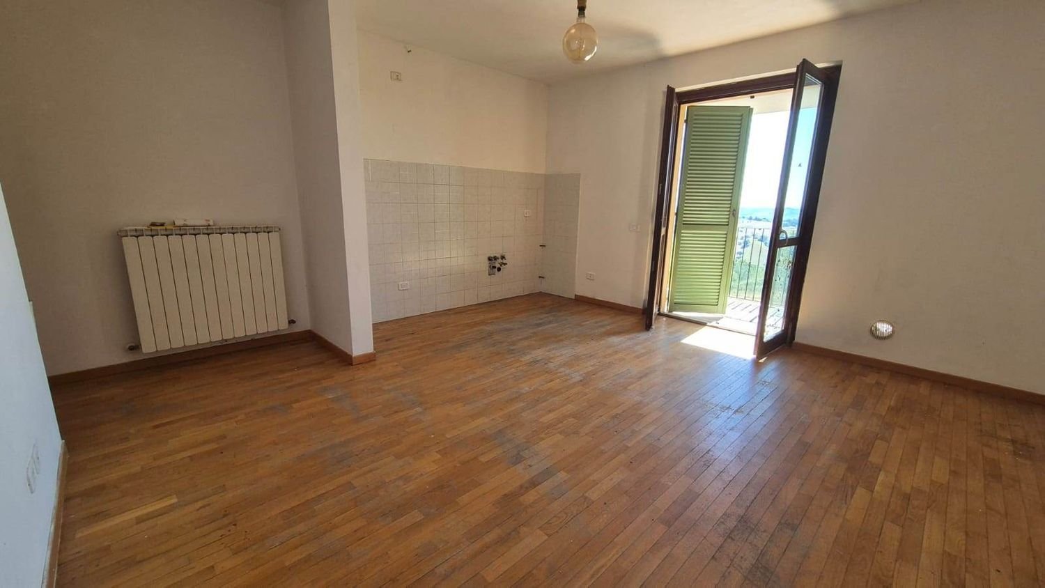 3 rooms Apartment in Ancona, Italy No. 297834