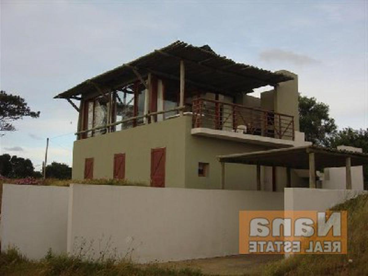 3 bedrooms House in Maldonado, Uruguay No. 9946