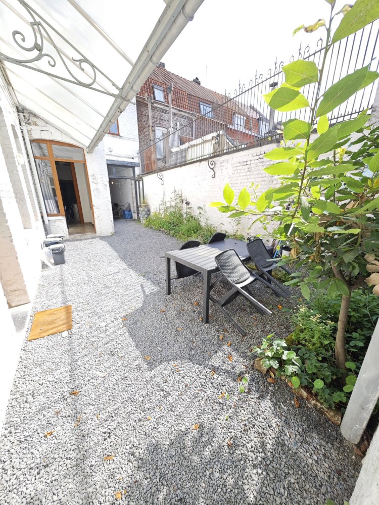 12 غرف نوم بناية في Roubaix, France رقم 233984