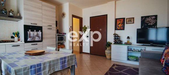 2 rooms Apartment in Cesano Maderno, Italy No. 334557 5