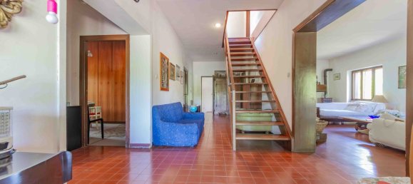 Villa de 8 habitaciónes en Sant'Oreste, Italy No. 128221 18