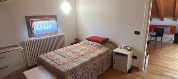 Dúplex de 3 dormitorios en Maserada sul Piave, Italy No. 301607 7