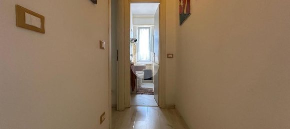1 bedroom Apartment in Florence, Italy No. 347388 10
