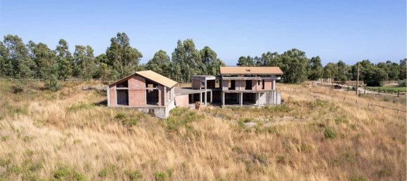 Дом с 10 комнатами в Монтальто ди Кастро, Италия № 260587 13