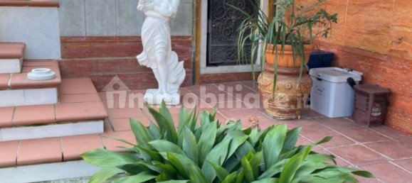 Casa de 5 divisões em Carrara, Italy N.º 48121 10