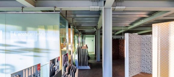 1900m² Warehouse in Viareggio, Italy No. 325346 17