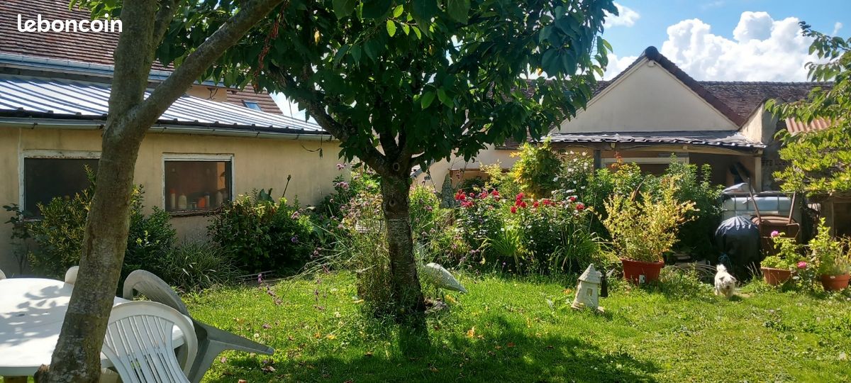 Casa de 2 dormitorios en Illiers-Combray, France No. 282093