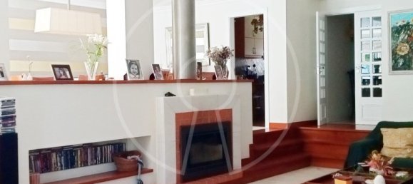 3 bedrooms Villa in Cascais, Portugal No. 111757 5