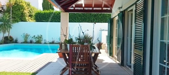 3 bedrooms Villa in Cascais, Portugal No. 111757 25