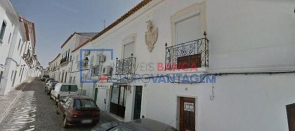 157m² Commercial property in Moura, Portugal No. 30864 5