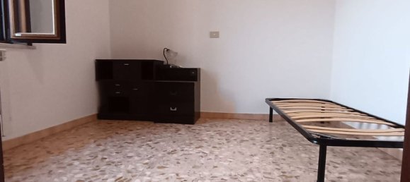 3-Zimmer Haus in Serrone, Italy, Nr. 113518 8