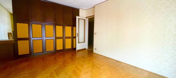 3 bedrooms Apartment in Saint Vincent, Italy No. 340619 2