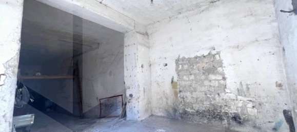 Гараж с 2 комнатами в Вико дель Гаргано, Италия № 19985 4