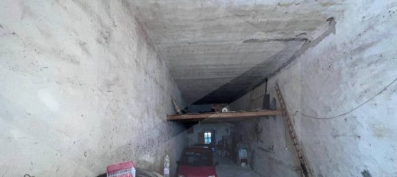 Гараж с 2 комнатами в Вико дель Гаргано, Италия № 19985 5