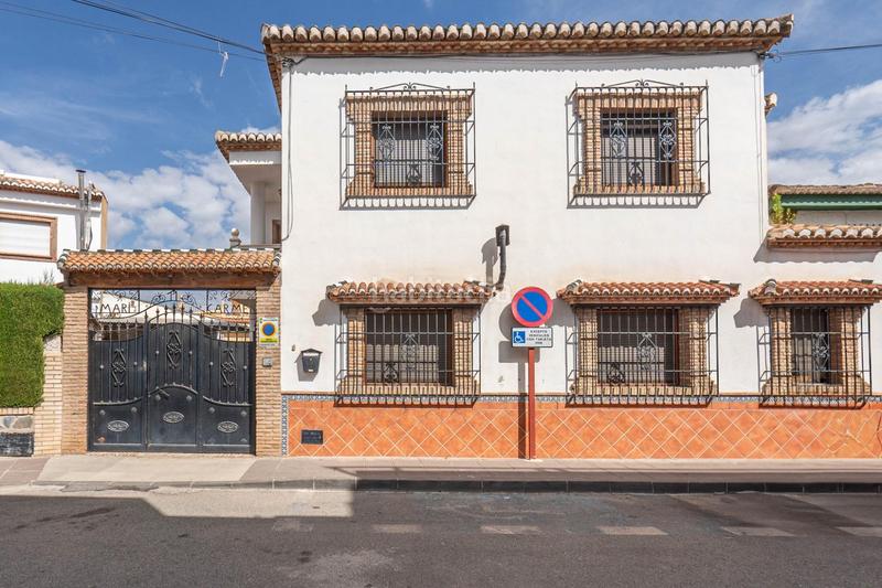 Casa de 5 dormitorios en Granada, Spain No. 171172
