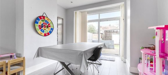 3 bedrooms Commercial property in Barnet, United Kingdom No. 6501 17