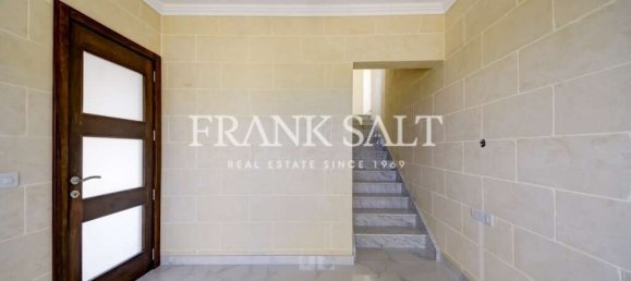 6 chambres Villa à Gharb, Malta No. 854 4