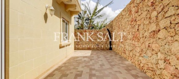 6 chambres Villa à Gharb, Malta No. 854 23