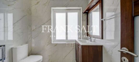 6 chambres Villa à Gharb, Malta No. 854 6