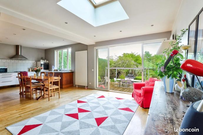 Casa de 5 dormitorios en Deuil-la-Barre, France No. 359600