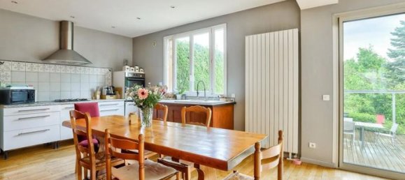 Casa de 5 dormitorios en Deuil-la-Barre, France No. 359600 6