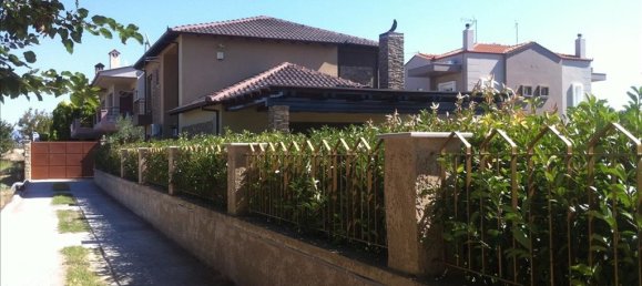 3 bedrooms Commercial property in Thermi, Greece No. 2096 17