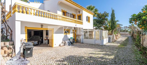 5 bedrooms Villa in Albufeira, Portugal No. 130970 8
