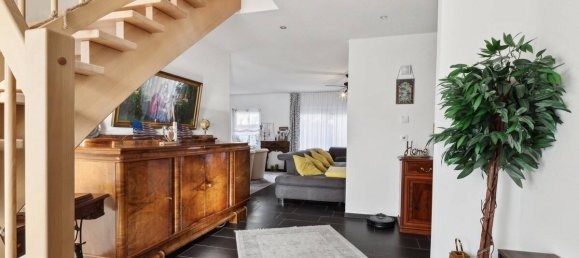 4 bedrooms House in Waldshut, Germany No. 90810 2