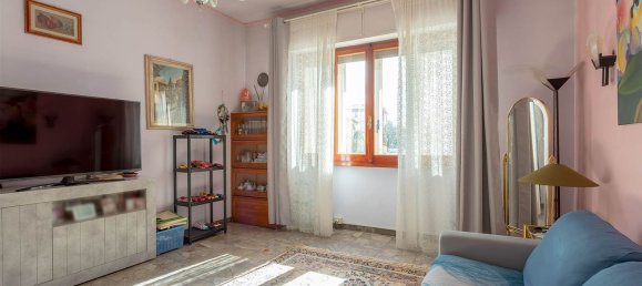Villa de 8 habitaciónes en Campi Bisenzio, Italy No. 9345 7